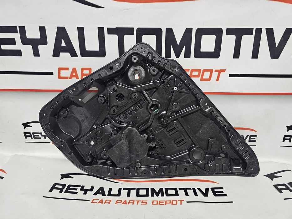 Macara geam usa dreapta spate Mercedes GLE W167 dupa 2019