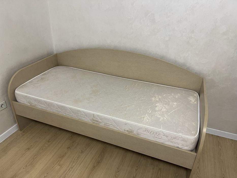 продам кровать 195 см