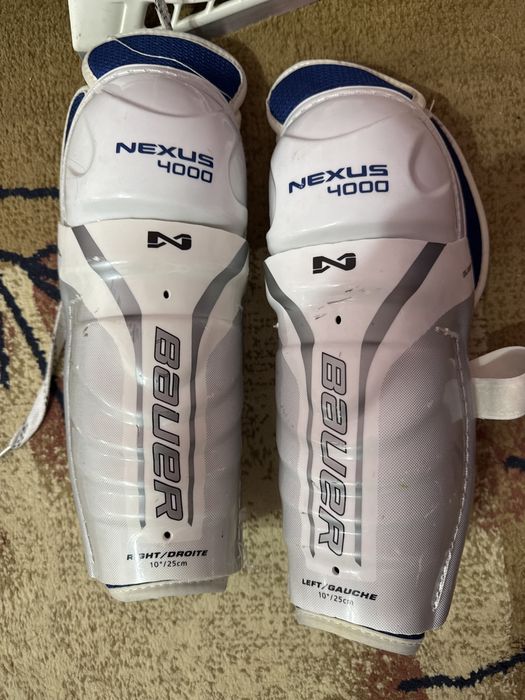 Продам Хакеную форму размеры на фото есть возраст примерно на 6-8 лет