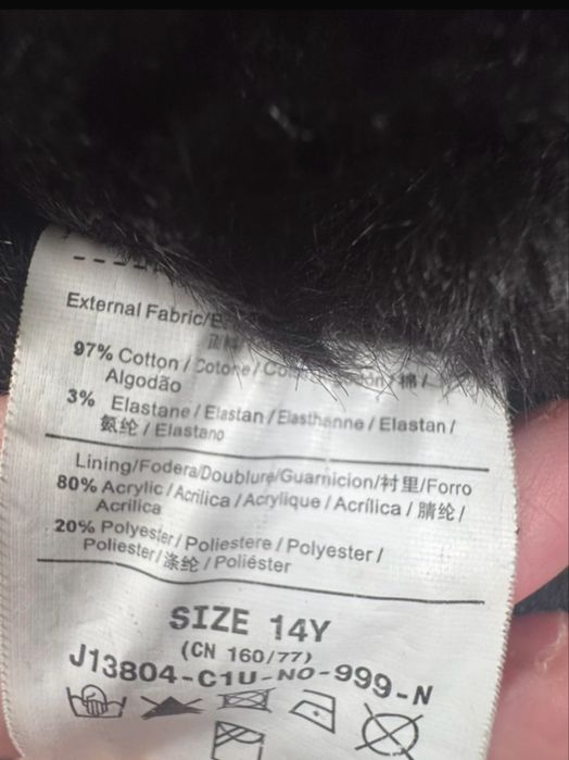 Geaca guess , pentru 14 ani ( 164 cm ) - potrivita pentru xs -m
