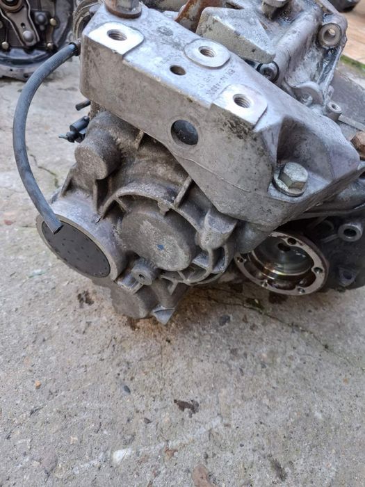 Скоростна кутия за Audi Volkswagen - 2.0TDI