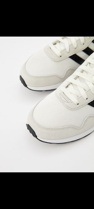 Новый. Размер 42