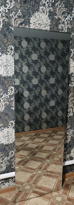 Продам Зеркало для шкафа