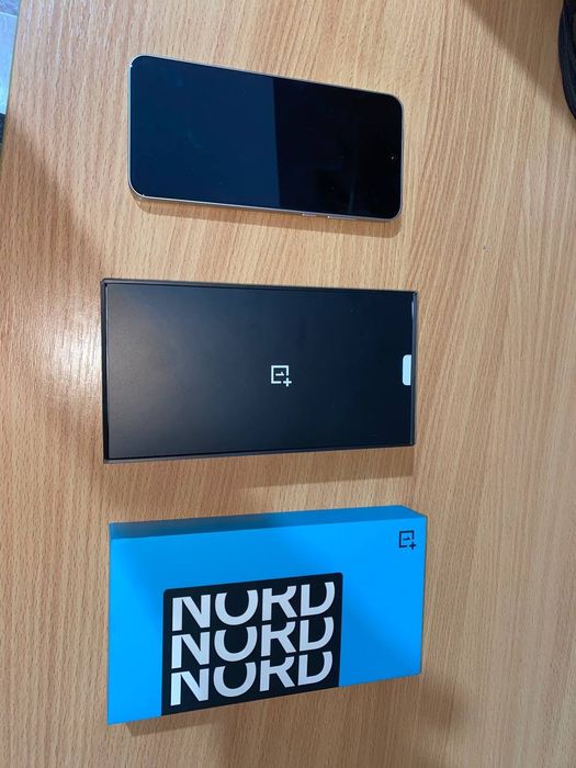 Oneplus nord 5 12/512