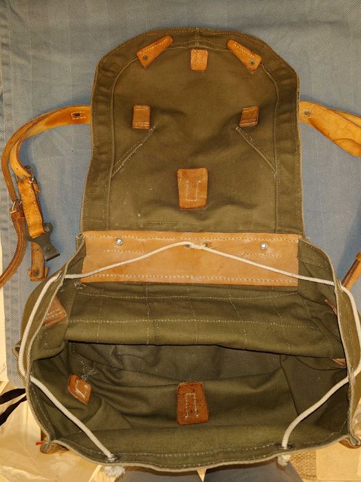 Raniță militară românească RSR vintage – pânză și piele