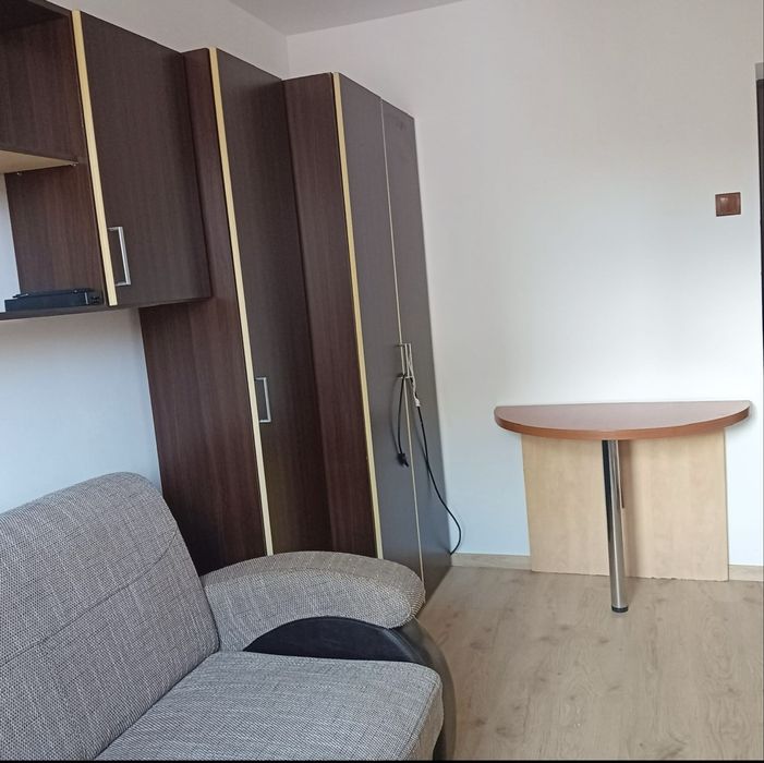 Închiriez garsoniera confort 3