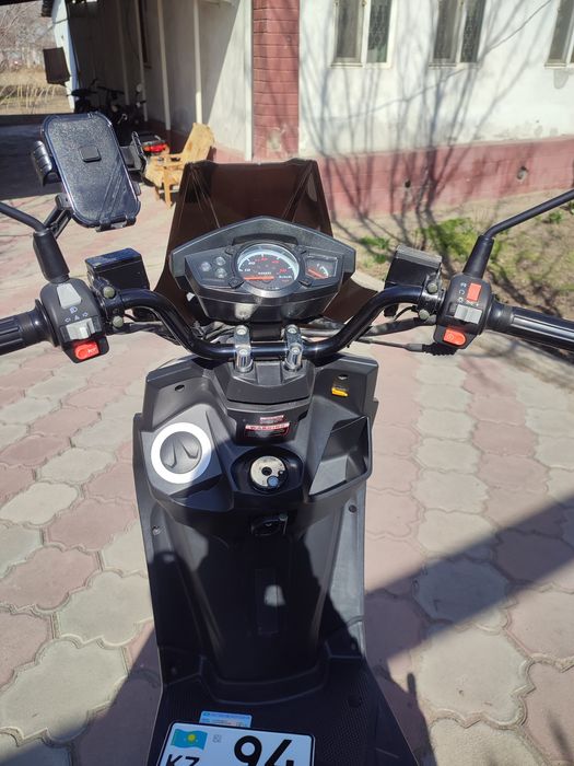 Скутер (Kavaki Bws R2 )