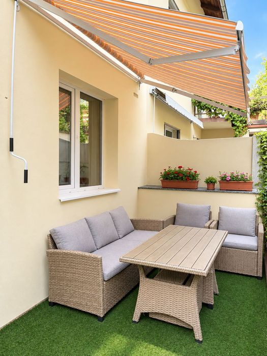 Cameră in apartament pentru stundenta/doamna-coabitare – Dealul Cetății | apartament renovat | grădină + parcare