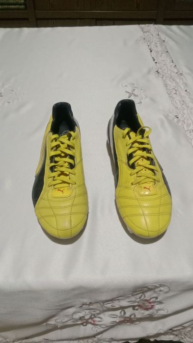 Футбольный бутсы оригинал