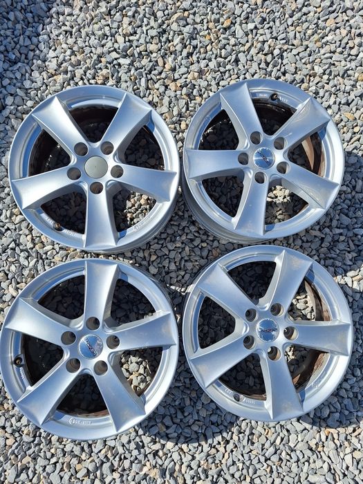 5x114.3.16цола.6 1/2 j ET43. dezent