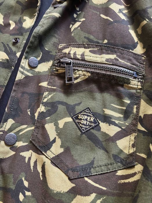 Камуфлажно яке Superdry
