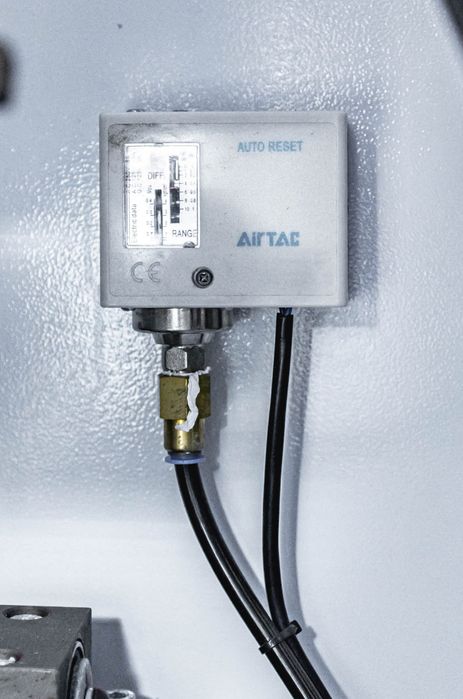 Кромкооблицовочный станок JIYU JY-468JK