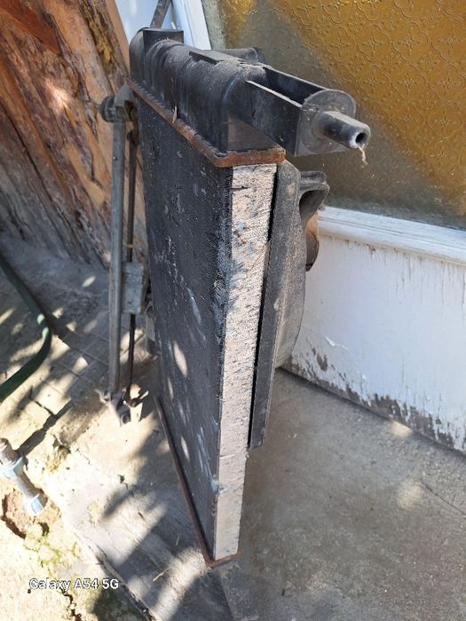 Продавам резервни части Опел Астра