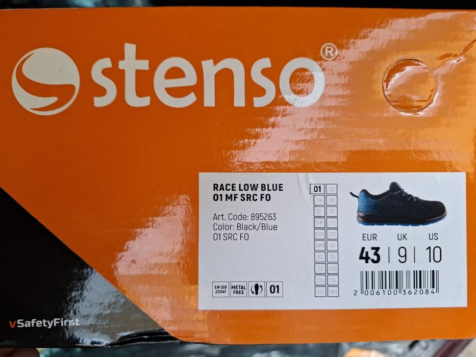 Обувки RACE LOW BLU 43 номер