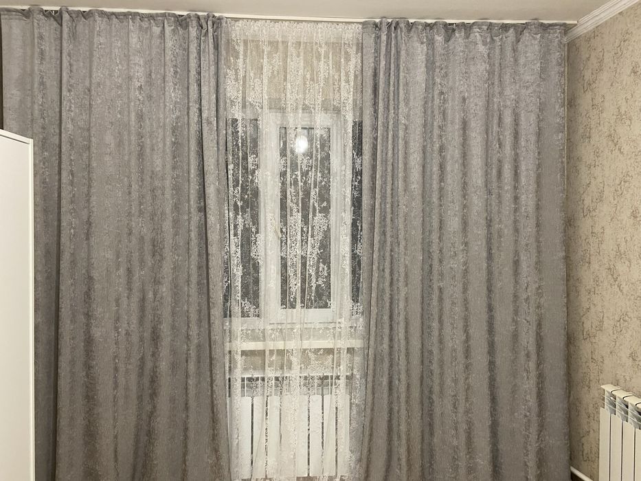 Продам новые шторы с тюлью .