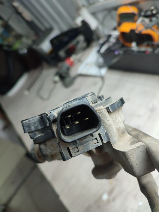 Трапеция дворников Прадо 120