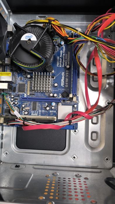 Компьютер системный блок.