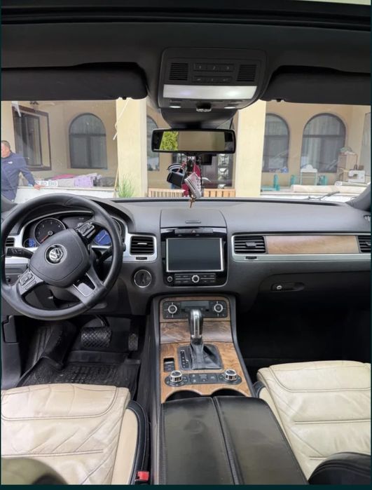 VOLKSWAGEN Touareg 2012 — imagine 3