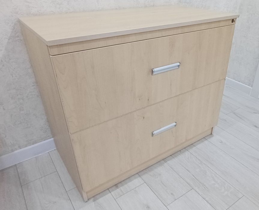 Продаю Комод новый