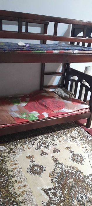 Двухэтажний кроват