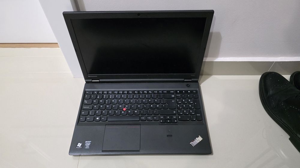 Laptop Lenovo ThinkPad T540p i 5  – pentru piese / defect – 250 lei