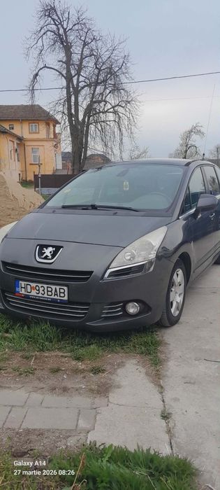 Vând Peugeot 5008 , 2013, 1.6 diesel mașina este full dotări fără probleme mecanice 0775283641