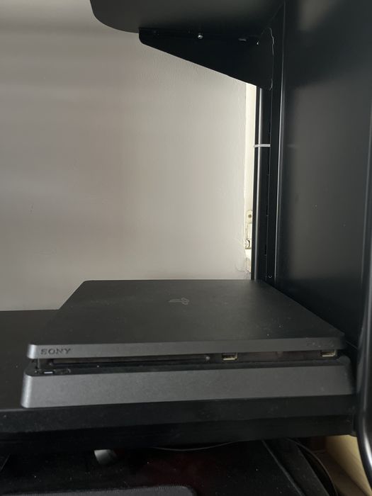 Vand PS4 Slim 500gb