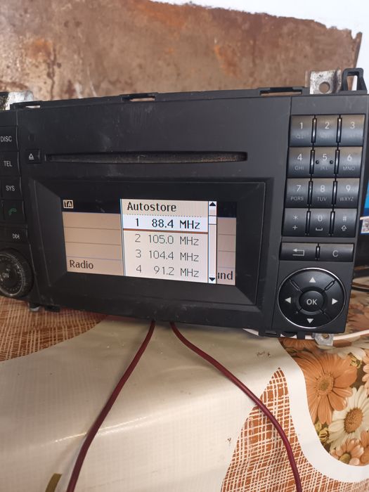 Vand doua radio,cd,nav.