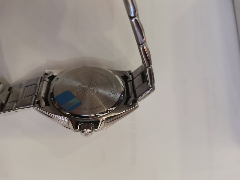 Ceas Casio Edifice EFV-100D-1AVUEF impecabil, cutie originala