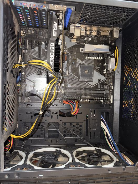 Vand pc gaming fara procesor