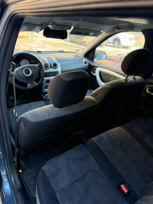 Logan 1.6 MPI, 2009, MCV