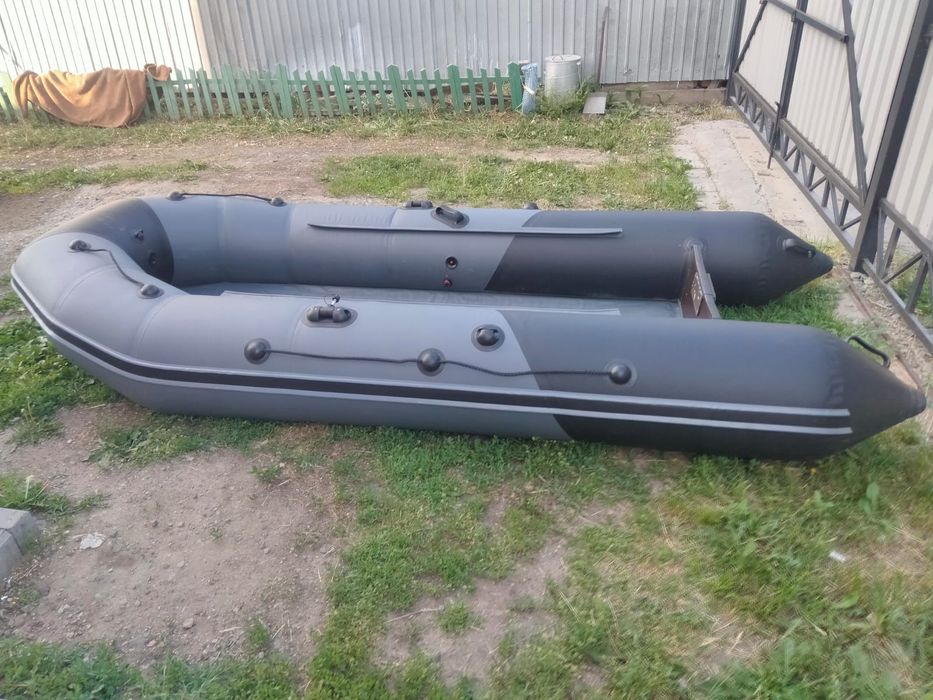 Продам  лодку, мотор