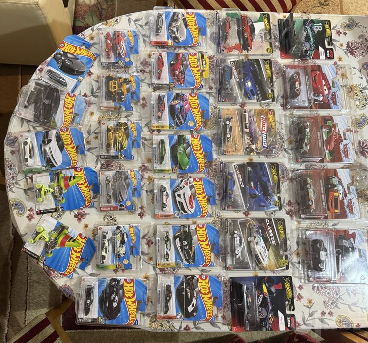 Hot Wheels Main Premium Pixar Cars