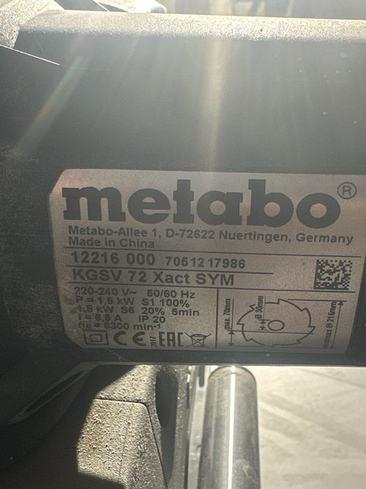 Продам торцевую пилу metabo