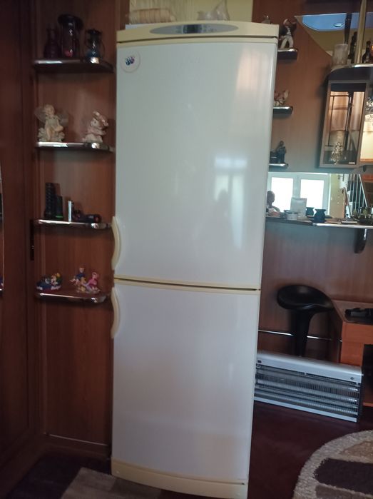 Vând combina frigorifica Gorenje
