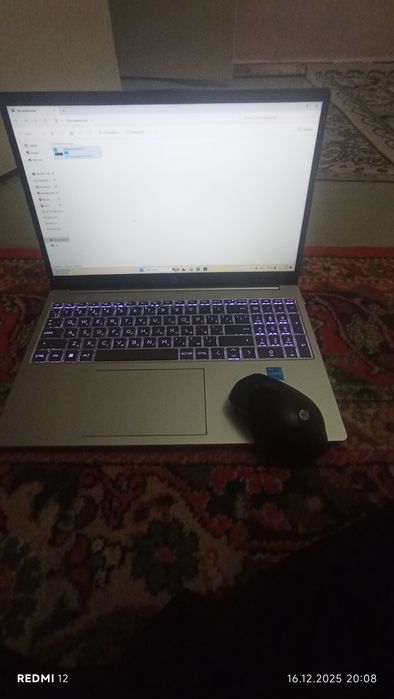 Yangi 3kunlik HP noutbuk sotiladi oxirgi model