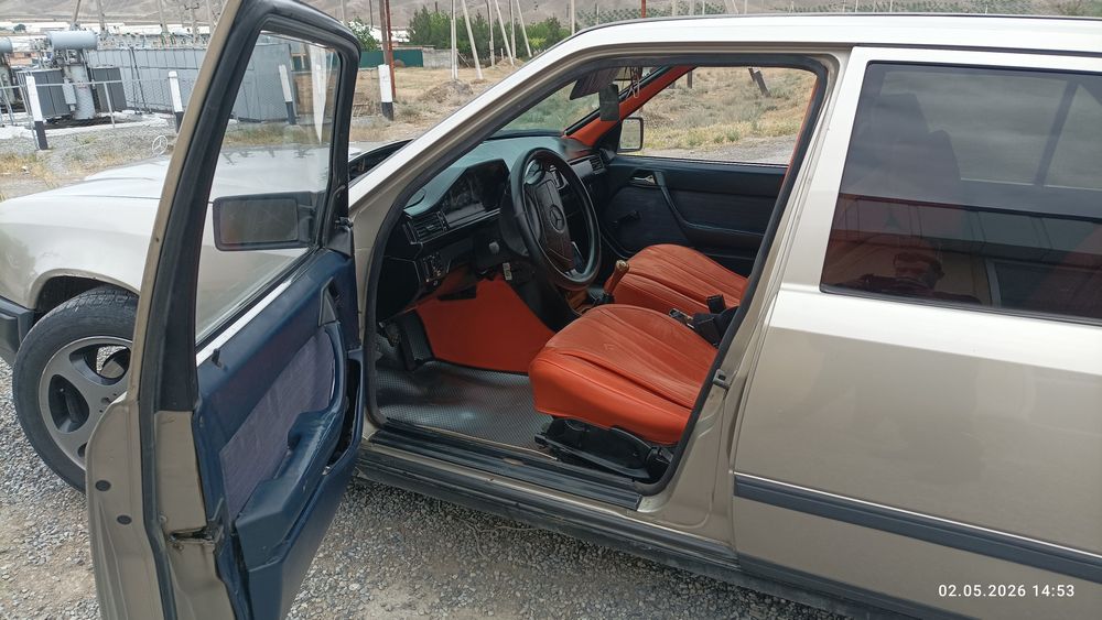 Mersedes Benz 124