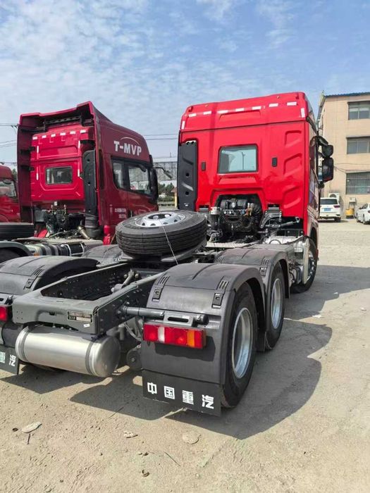 Howo Max трактор