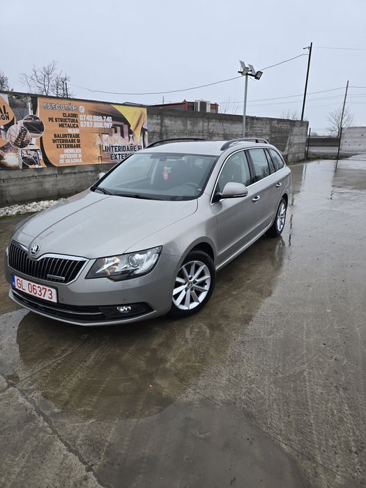 SKODA Superb 2013 — imagine 3