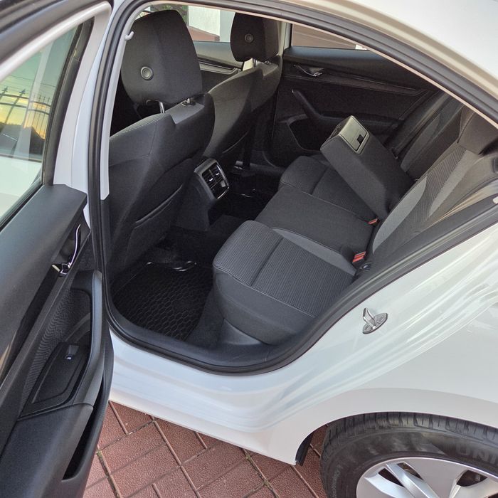 Skoda Octavia 2022 2.0TDi 116CP EURO 6~recent adus~Camera marsalier~Front Assist~Cockpit~Keyless