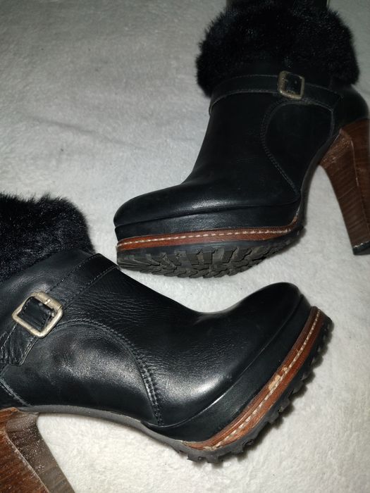 BOTINE de damă,din piele naturală,calitate italiană.