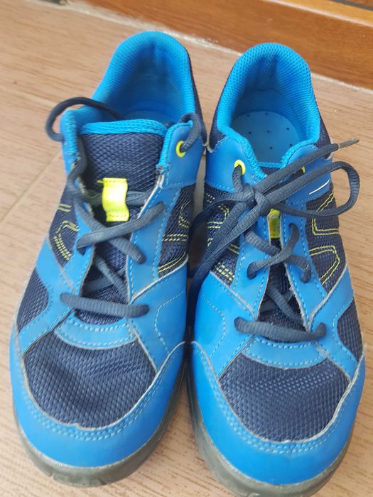 Adidași Decathlon Quechua