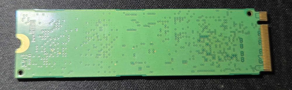 ССД: Samsung PM961 128 GB - M.2 NVME 2280 - 20% Здраве