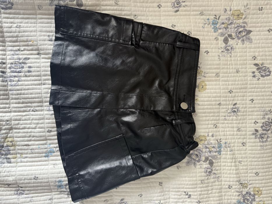 Продается Юбка Кожаная Черная