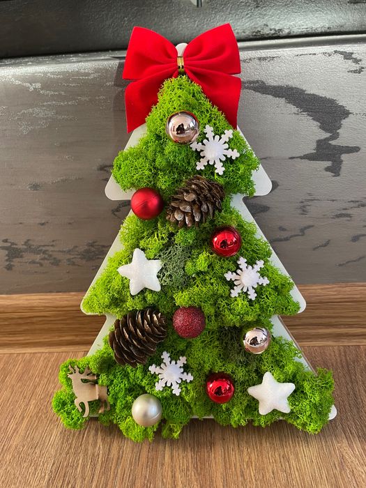 Коледна декорация със скандинавски мъх