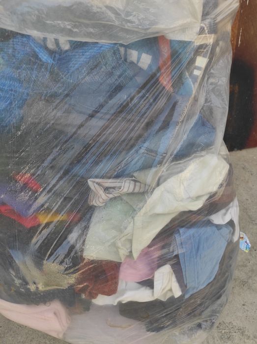 Б/у киимлар футболкалар курткалар болаларни киймлари шимлар красовкала