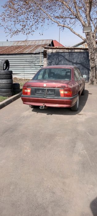 Опель вектра 1.6