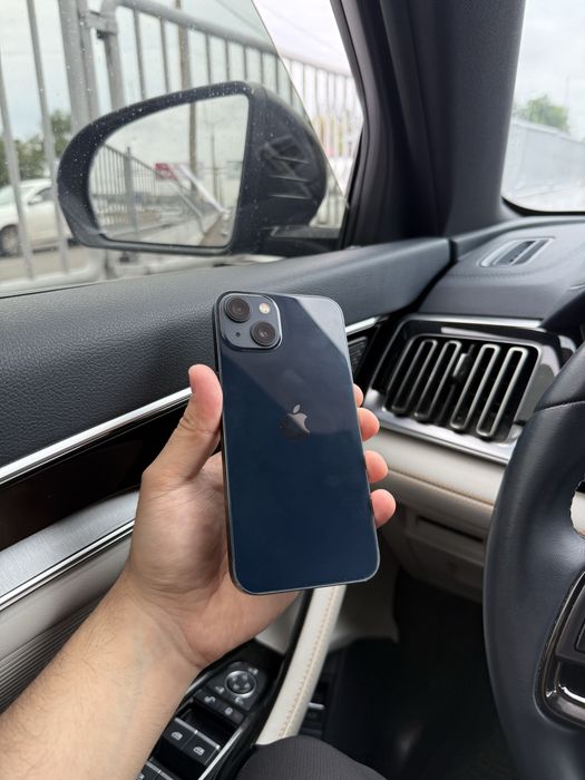 Iphone 13 Midnight blue