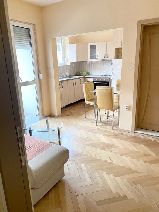 Дава се под наем Двустаен апартамент в Пловдив, Мараша - 65 кв.м за 375 € - Снимка #4