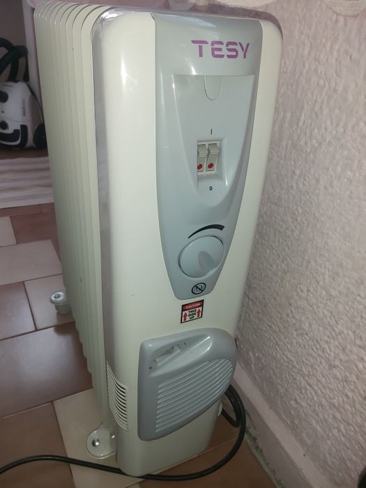 Маслен радиатор Tesy CB 2512 E01 V -